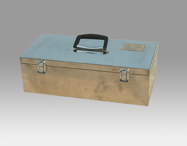 靜電接地報警器在石油化工行業(yè)的特殊要求