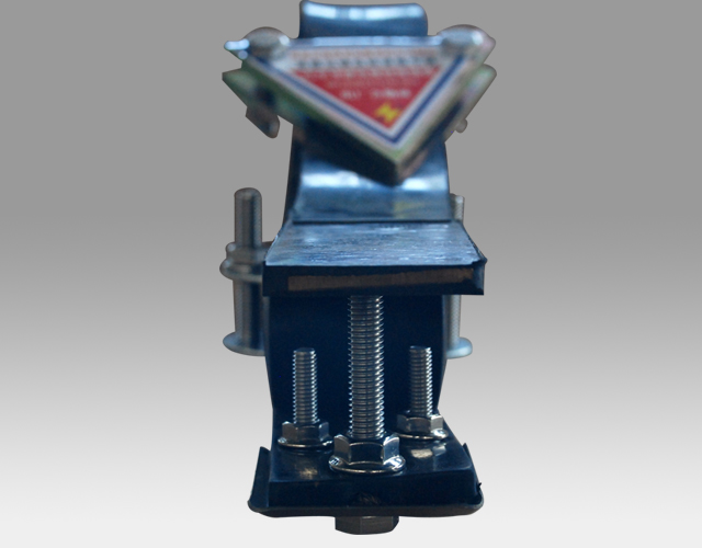 避免靜電積聚:導靜電橡膠拖地帶的創新設計